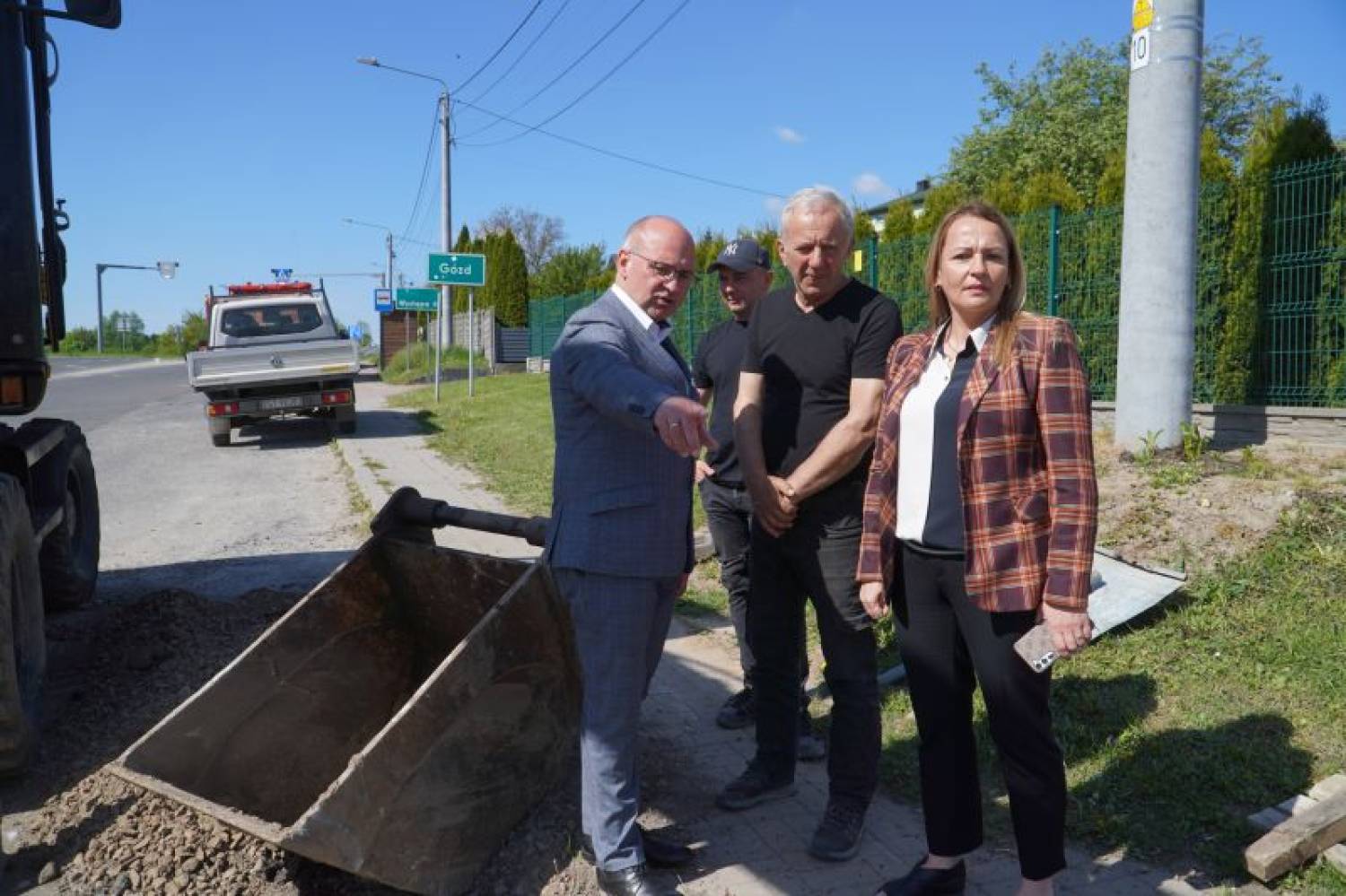 Już na dniach zakończy się remont cząstkowy skrzyżowania na drodze powiatowej w Łącznej – władze powiatu wizytowały teren robót