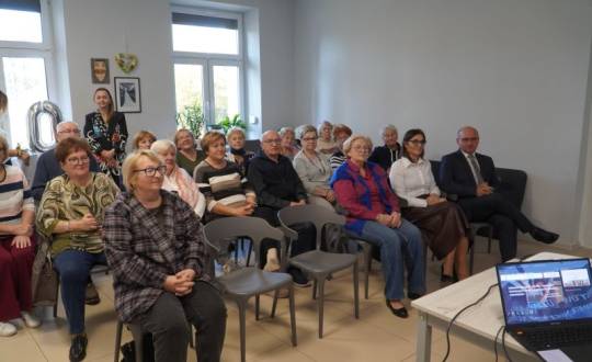 OWiT wychodzi naprzeciw potrzebom seniorów – spotkanie z mieszkańcami Suchedniowa