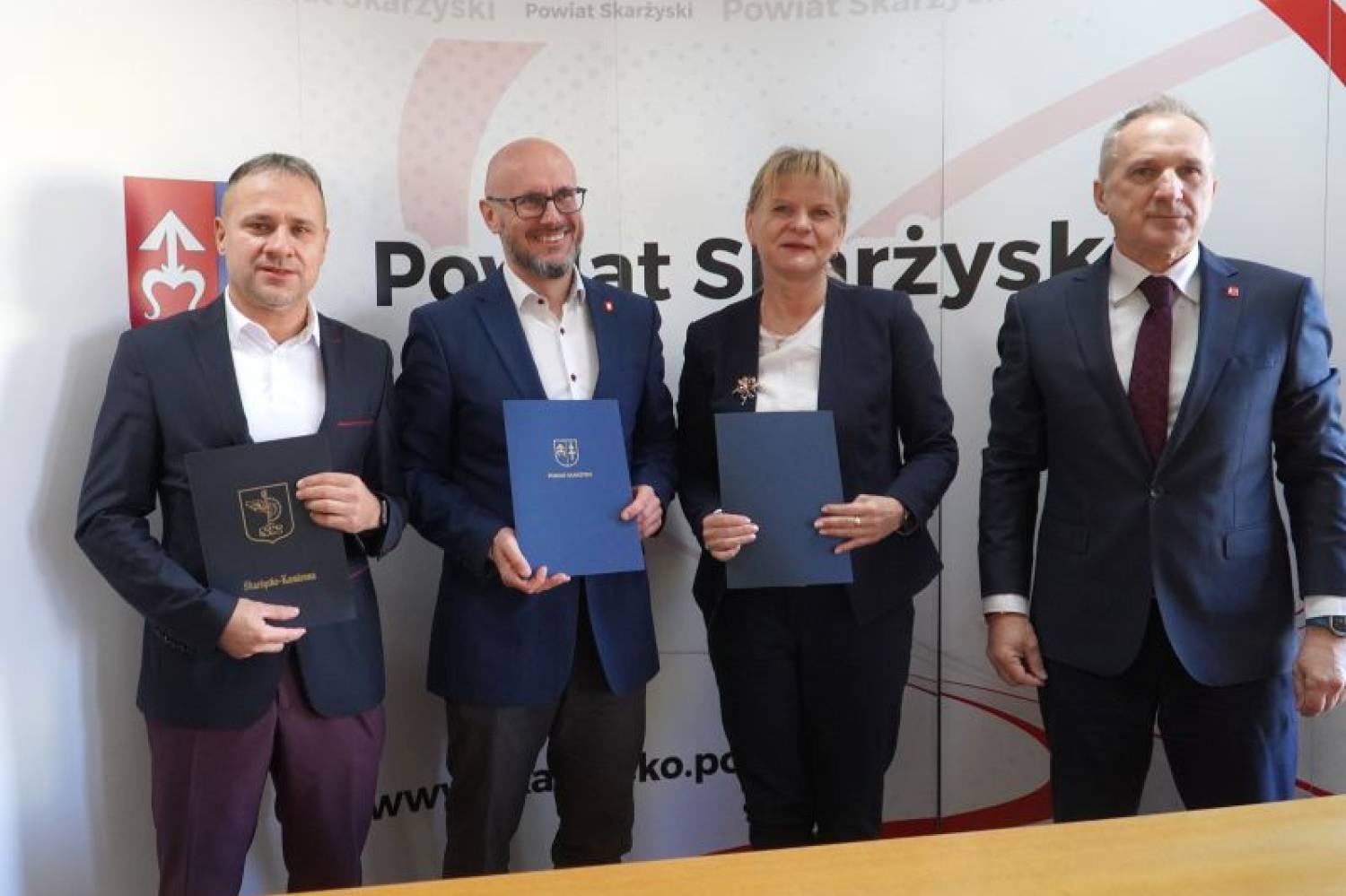 Ponad 4 tysiące uczniów powiatu skarżyskiego weźmie udział w rządowym projekcie „Wyjście z klasą”. Pierwsze „wyjścia” już 24 listopada  