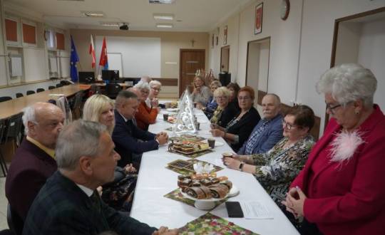 Posiedzenie Rady Seniorów Powiatu Skarżyskiego ze świątecznym akcentem