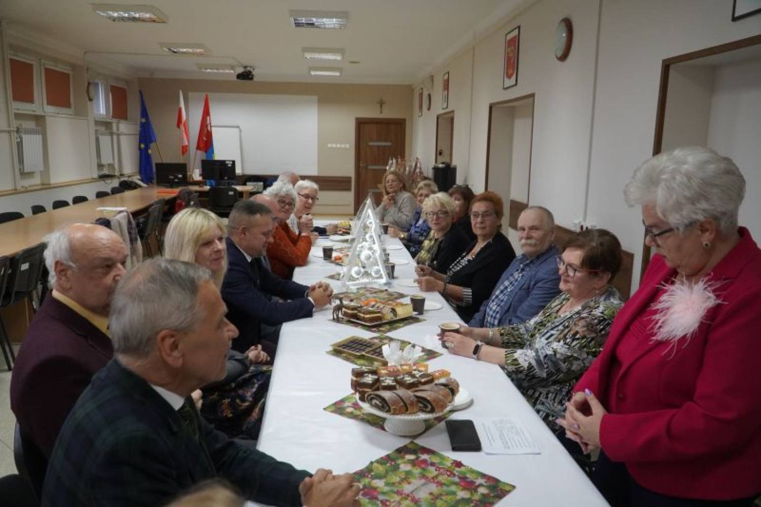 Posiedzenie Rady Seniorów Powiatu Skarżyskiego ze świątecznym akcentem