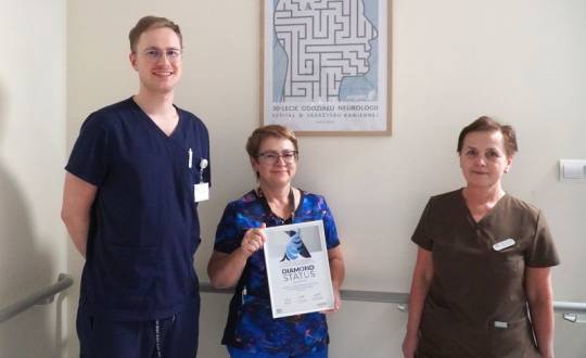 Szpital Powiatowy w Skarżysku z kolejnym Diamentowym Certyfikatem ESO/WSO Angels – 10 lat najwyższych standardów w leczeniu udaru mózgu
