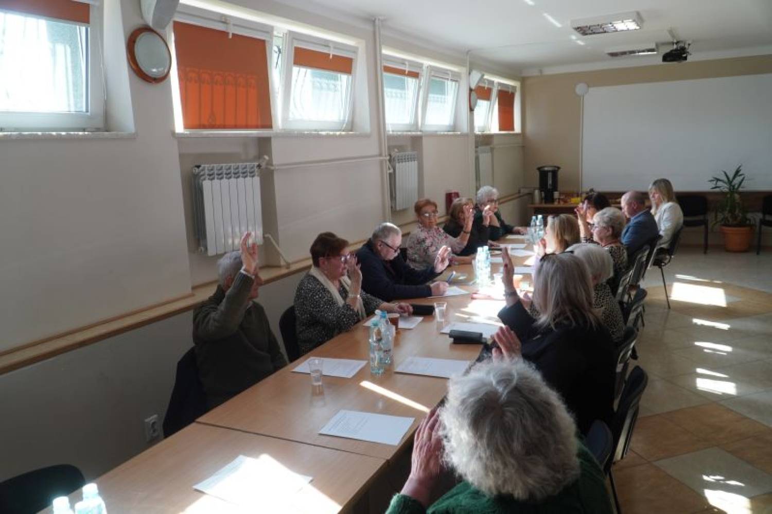 Rada Seniorów Powiatu Skarżyskiego obradowała po raz piąty – plany na 2026 rok i przygotowania do Balu Seniora