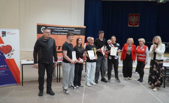 Powiat Skarżyski promuje bezpieczeństwo – odbyła się 32. edycja Rejonowych Mistrzostw Pierwszej Pomocy PCK