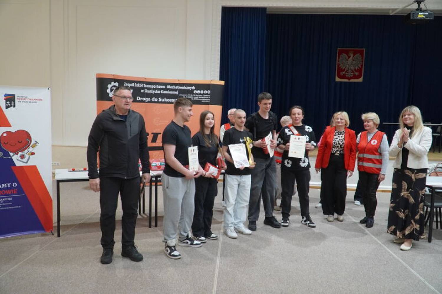 Powiat Skarżyski promuje bezpieczeństwo – odbyła się 32. edycja Rejonowych Mistrzostw Pierwszej Pomocy PCK