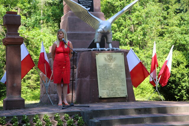 W imieniu samorządu powiatowego kilka słów do zebranych skierowała Katarzyna Bilska, członek Zarządu Powiatu. 