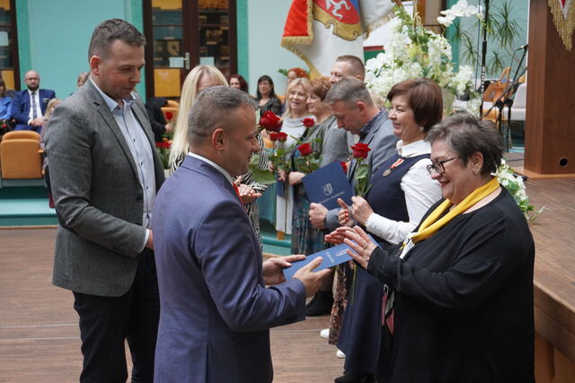 Uhonorowani nagrodami Starosty Skarżyskiego. 