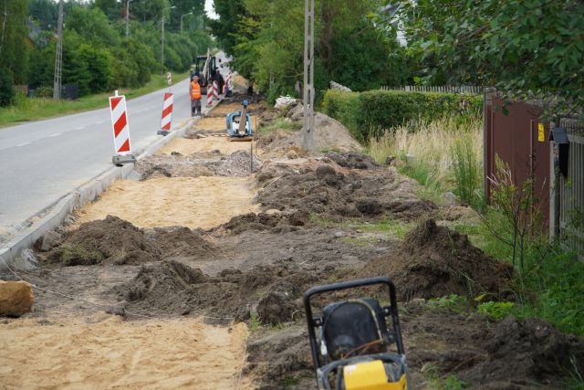 budowa chodnika w Mostkach przy drodze powiatowej 