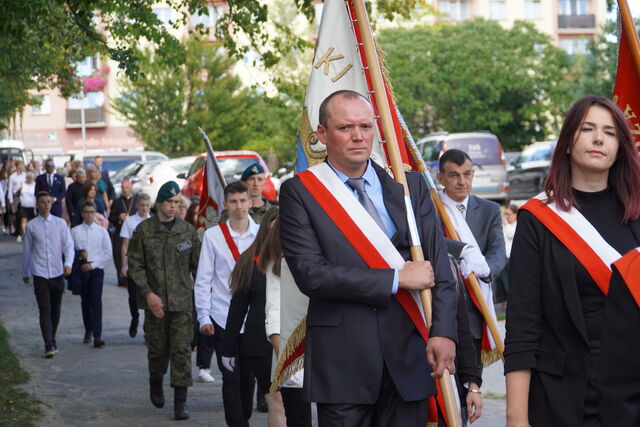  Wojewódzka inauguracja roku szkolnego - przemarsz