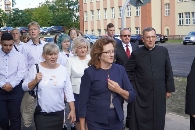  Wojewódzka inauguracja roku szkolnego - przemarsz