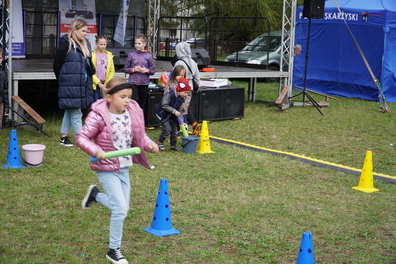 piknik integracyjny polsko-ukraiński w Skarżysku-Kamiennej - gry i zabawy dla dzieci