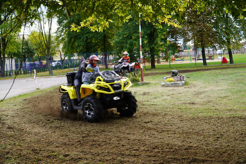 piknik integracyjny polsko-ukraiński w Skarżysku-Kamiennej - quady 