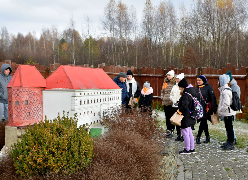 zwiedzanie parku miniatur