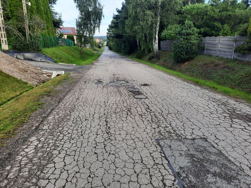 Obecny stan drogi powiatowej nr 1744T na odcinku Podzagnańszcze - Zaskale