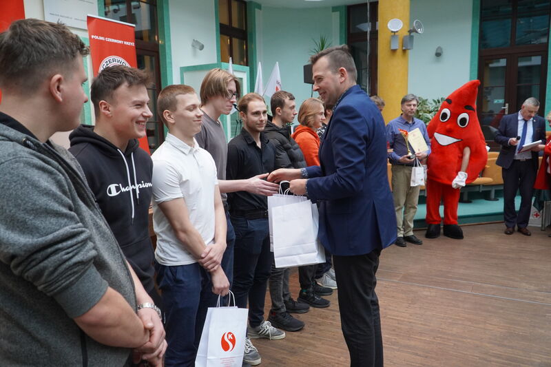 Obchody Dni Honorowego Krwiodawstwa PCK w Skarżysku-Kamiennej