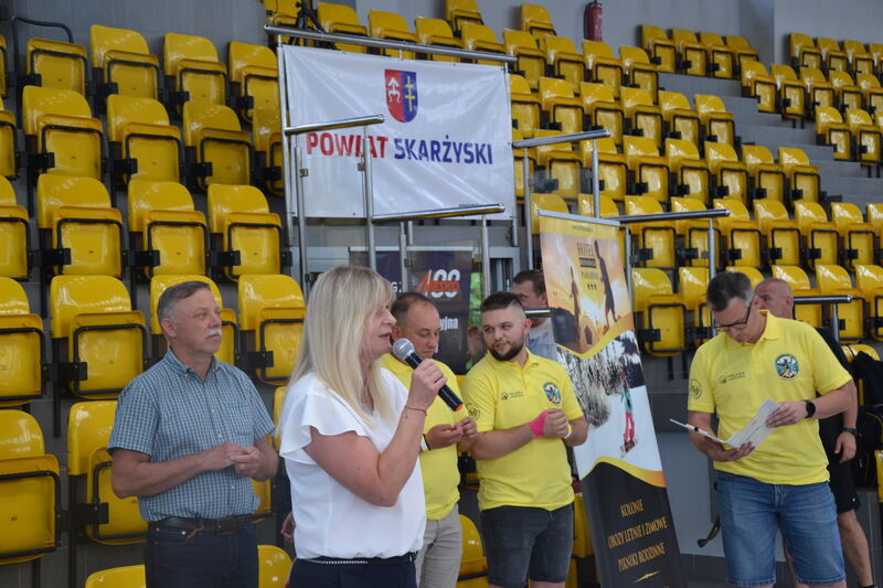 Wicestarosta Katarzyna Bilska podczas ceremonii otwarcia XIV Mistrzostw Polski Sędziów - Świętokrzyskie 2024