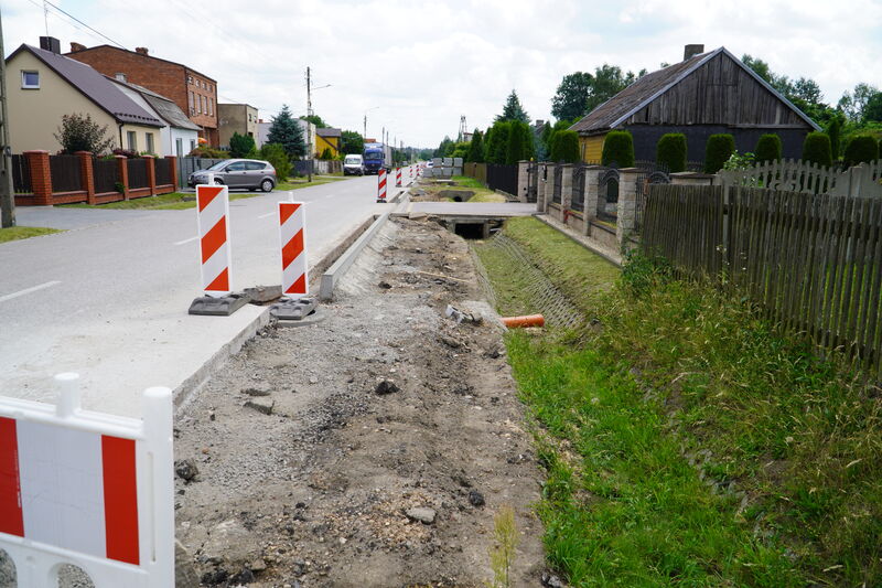 budowa chodnika na ul. Książęcej w Skarżysku-Kamiennej 