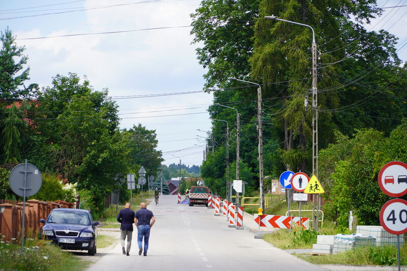 teren budowy chodnika na ul. Książęcej w Skarżysku-Kamiennej 