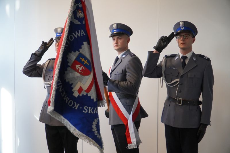 Ceremonia przekazania obowiązków komendanta powiatowego policji w Skarżysku-Kamiennej 