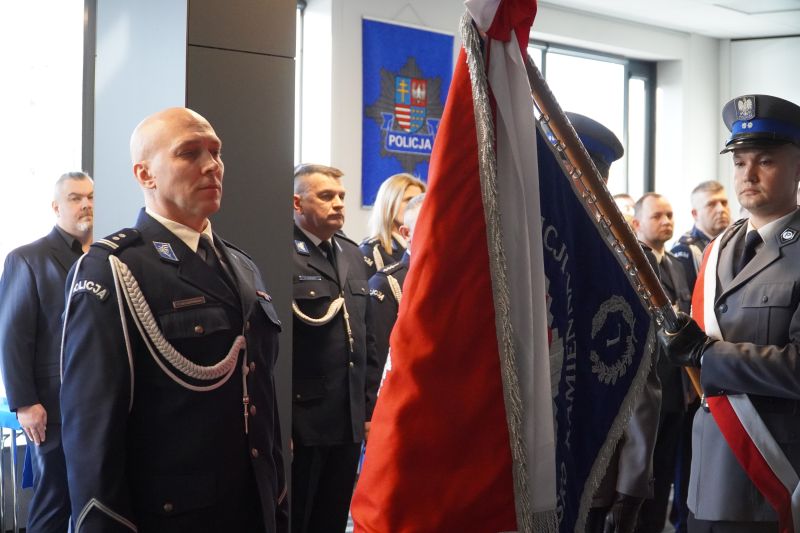 Ceremonia przekazania obowiązków komendanta powiatowego policji w Skarżysku-Kamiennej 