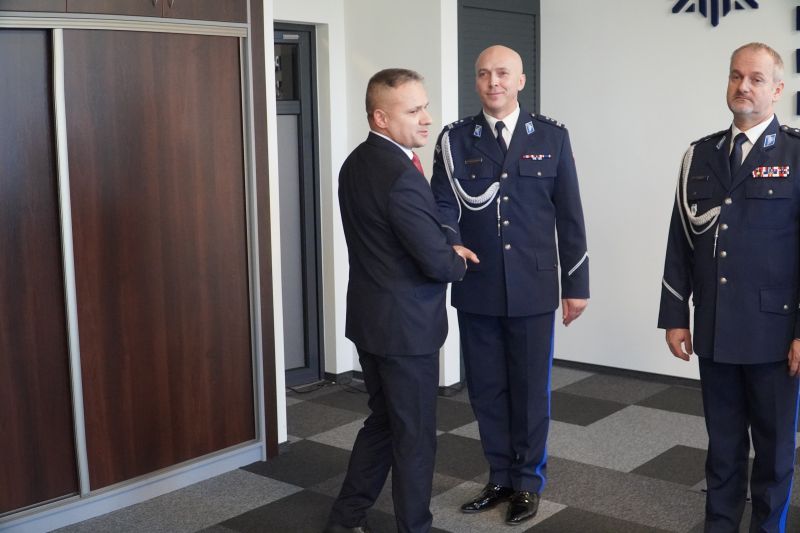 Ceremonia przekazania obowiązków komendanta powiatowego policji w Skarżysku-Kamiennej 