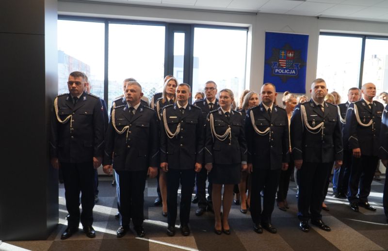 Ceremonia przekazania obowiązków komendanta powiatowego policji w Skarżysku-Kamiennej 