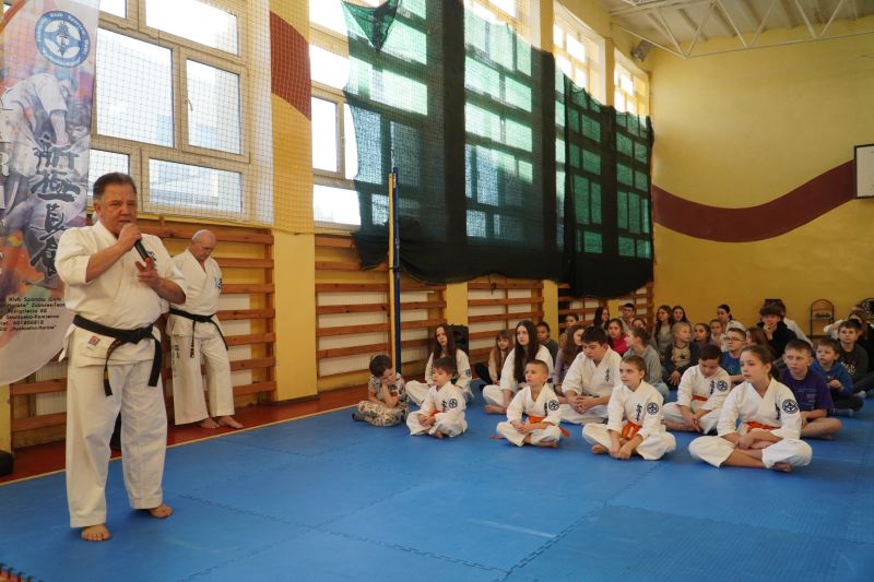 Inauguracja XXV edycji Zimowej Akademii Karate organizowanej przez Skarżyski Klub Sportów Walki „Kyokushin-Karate”