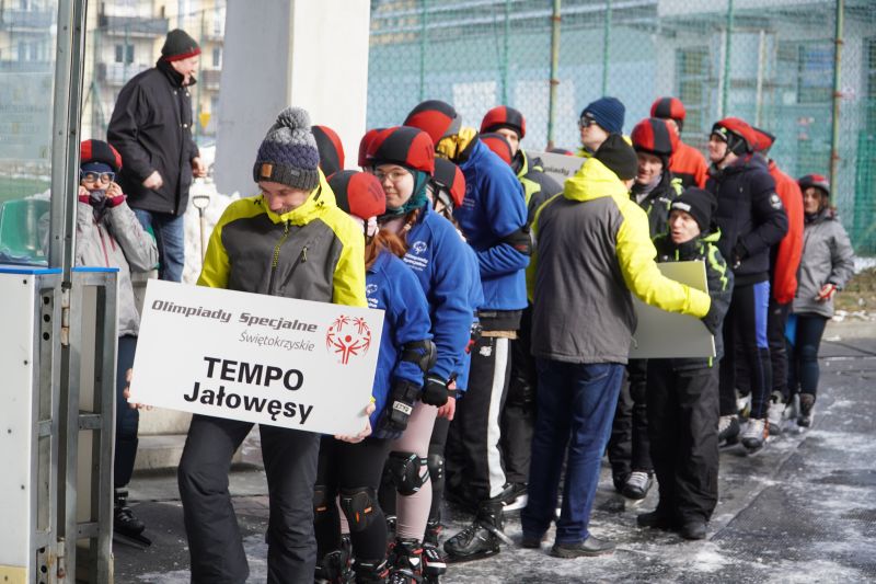 Uroczysta Ceremonia Otwarcia Świętokrzyskiego Mityngu Łyżwiarskiego Olimpiad Specjalnych w Skarżysku