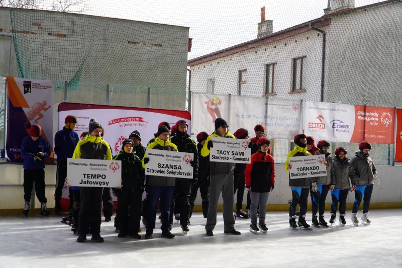 Uroczysta Ceremonia Otwarcia Świętokrzyskiego Mityngu Łyżwiarskiego Olimpiad Specjalnych w Skarżysku