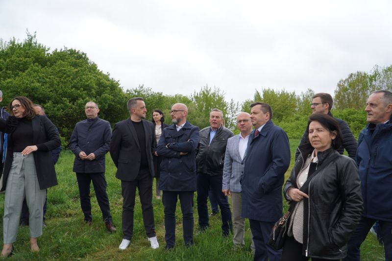 wizja lokalna terenu budowy zbiornika Bzin w Skarżysku 
