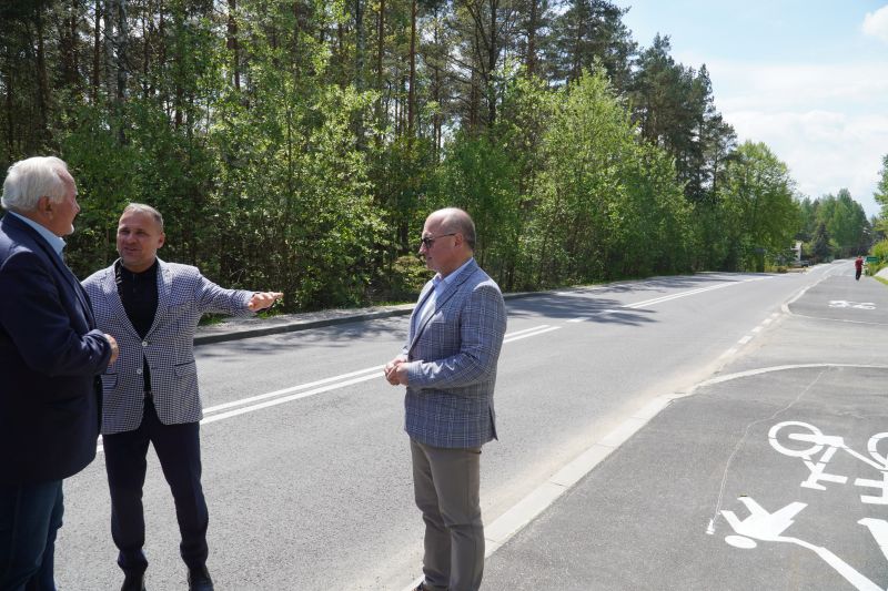 Rozbudowana droga powiatowa Majków – Michałów oficjalnie oddana do użytku