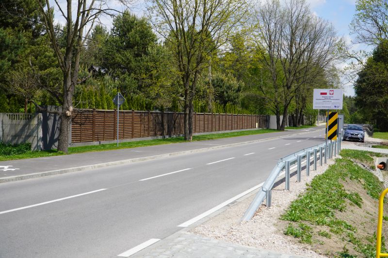Rozbudowana droga powiatowa Majków – Michałów oficjalnie oddana do użytku