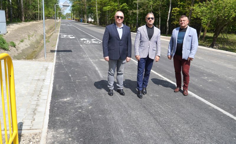 Droga powiatowa Brzeście – Zagórze w gminie Bliżyn przeszła kompleksową rozbudowę. Nowoczesna infrastruktura z ciągiem pieszo-rowerowym już służy mieszkańcom    