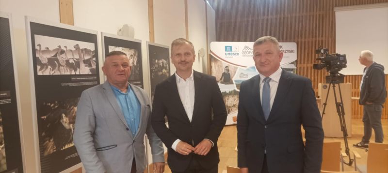 uczestnicy spotkania dotyczącego ustanowienia rezerwatu „Bliżyńskie Lasy Naturalne”