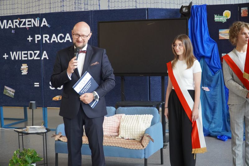 Uroczyste zakończenie nauki w II LO 