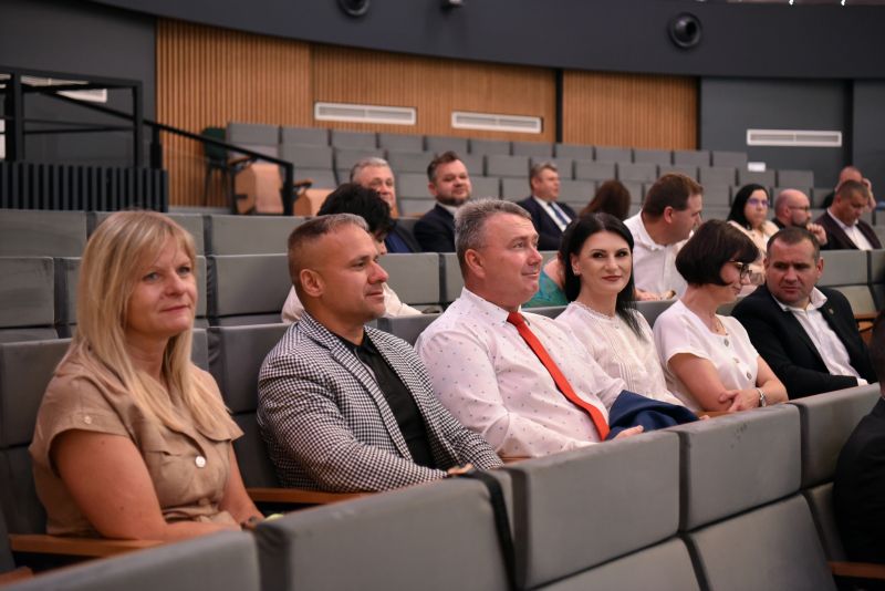  Starosta – Pan Artur Berus oraz Wicestarosta – Pani Katarzyna Bilska 
