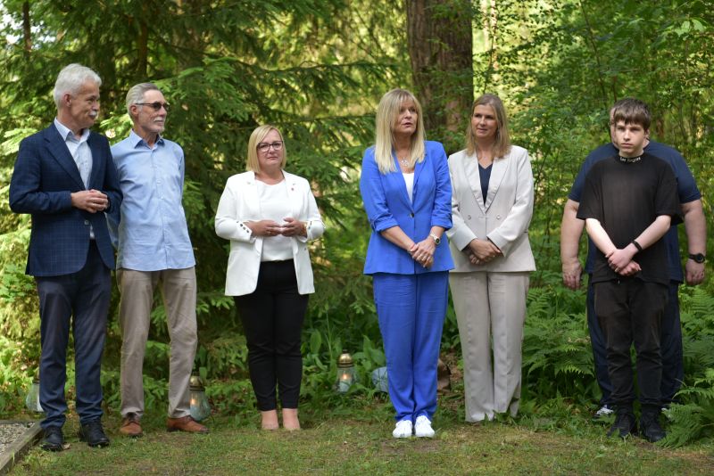 uroczystości pod pomnikiem