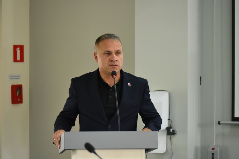 XVIII w kadencji sesja Rady Powiatu Skarżyskiego, Starosta Artur Berus