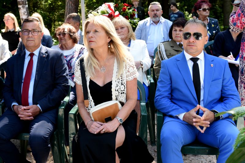 przedstawiciele Powiatu Skarżyskiego oraz zaproszeni goście