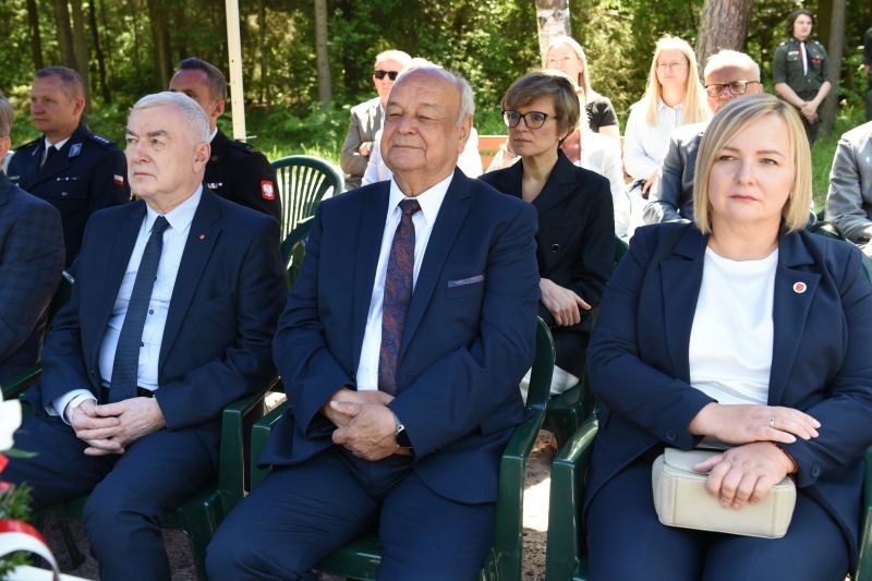przedstawiciele Zarządu Powiatu Skarżyskiego oraz zaproszeni goście