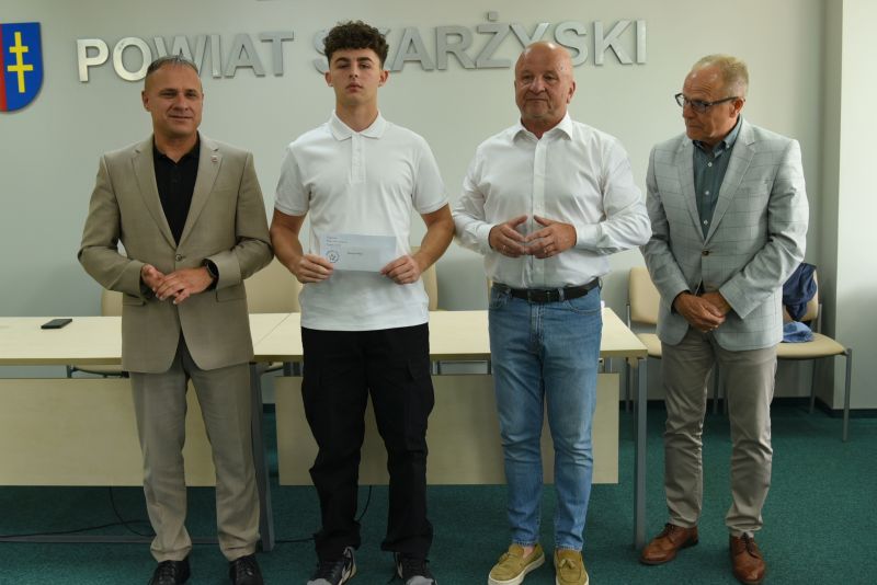 uroczystość wręczenia stypendiów