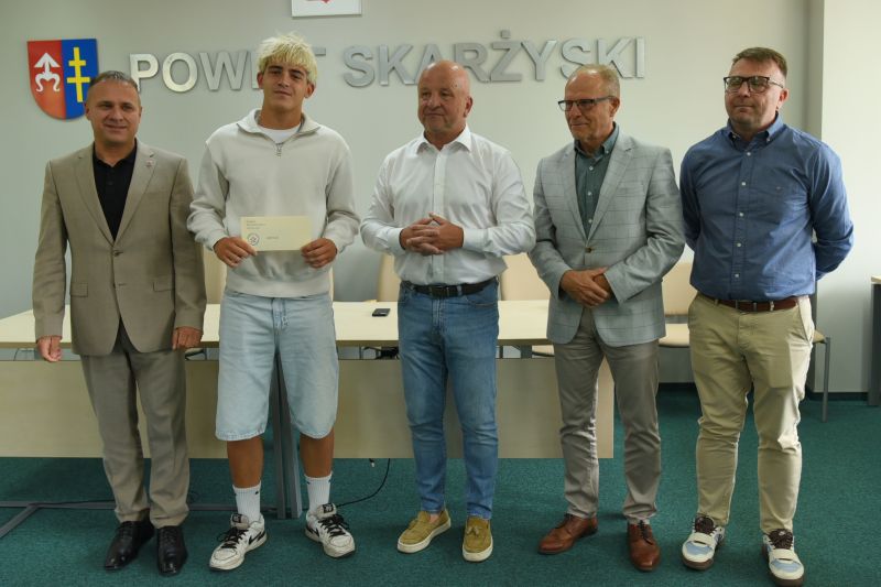 uroczystość wręczenia stypendiów