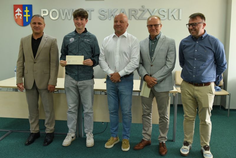 uroczystość wręczenia stypendiów