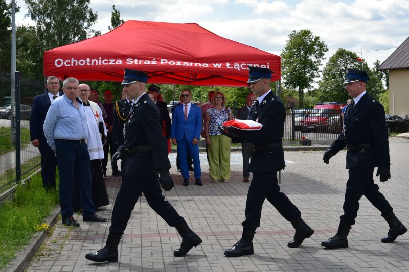 Uroczystość przekazania wozu strażackiego OSP Łączna