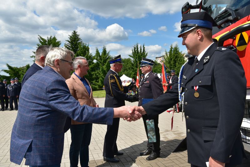 przekazanie dokumentów oraz kluczyków 
