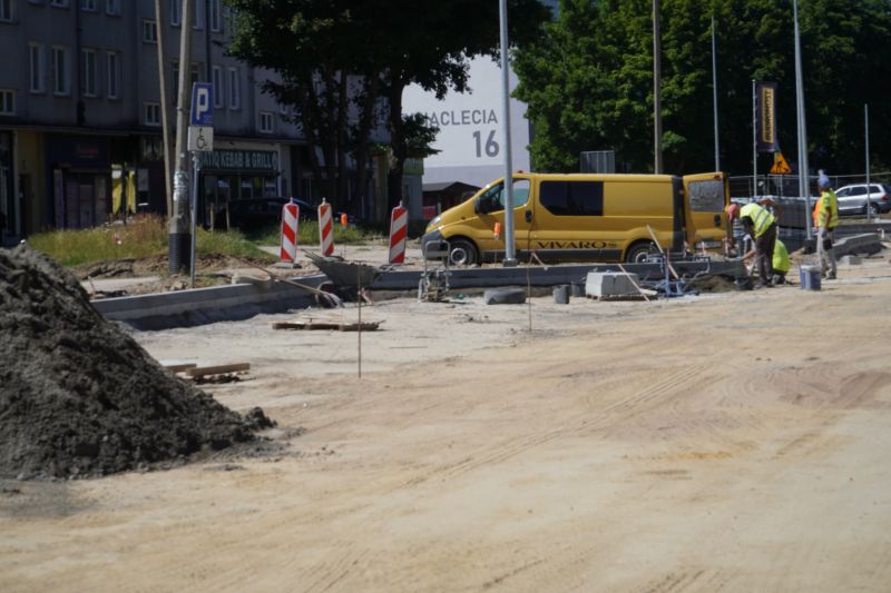 remont Al. Tysiąclecia w Skarżysku - wizyta starosty na placu budowy 