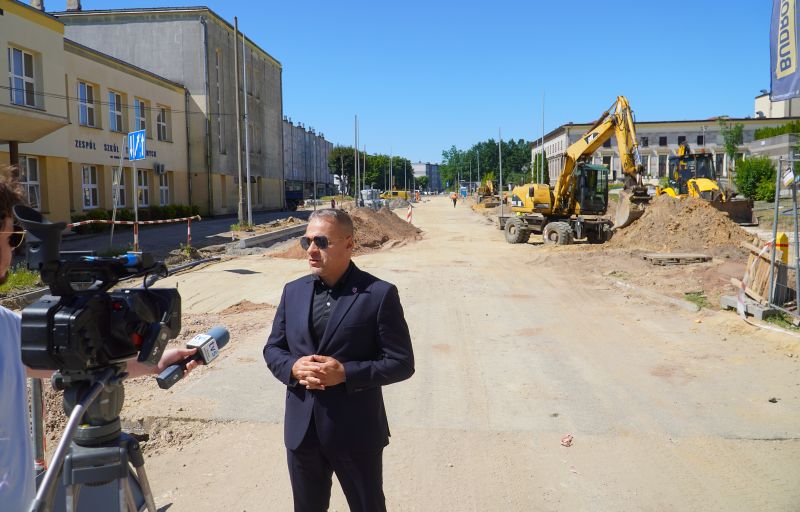 remont Al. Tysiąclecia w Skarżysku - wizyta starosty na placu budowy 