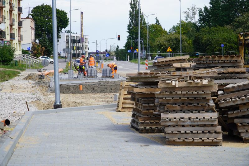 remont ul. Tysiąclecia w Skarżysku-Kamiennej idzie pełną parą 