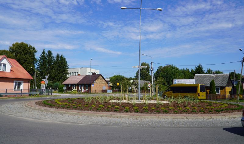 nowo zagospodarowane rondo w Skarżysku Kościelnym 