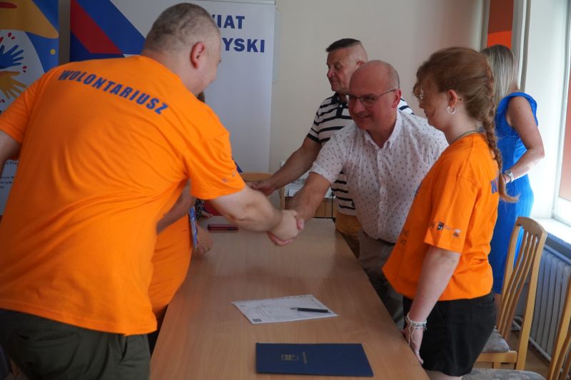 Powiat Skarżyski i Powiatowe Centrum Wolontariatu – razem dla rozwoju wolontariatu
